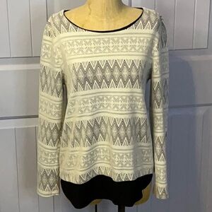 Pleione Textured Jacquard Two-Fer High-Low Top ~in White and Black~Size Small